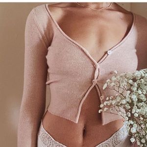 Aritzia Wilfred Santorini crop cardigan dusty pink